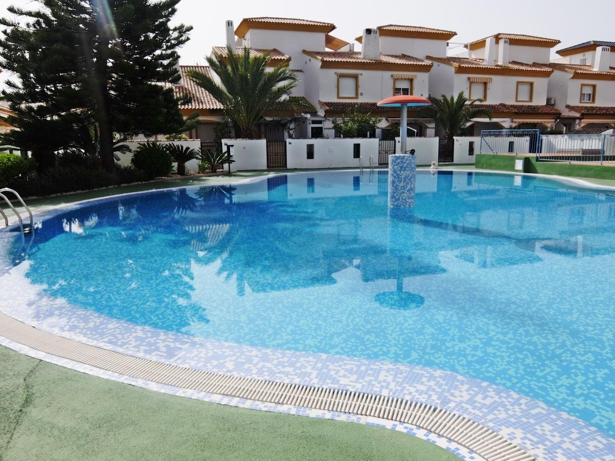 Apartamento Familiar Junto A La Playa De San Fernando - Oliva Luaran gambar